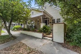 804 S 6th Street, Wilmington, NC 28401 — 2-bedroom home, Wilmington, NC, photo 3 of 16: 3_img_8409