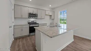 1011 Minnette Circle, New Bern, NC 28562 – photo 5: 136-web-or-mls-DSC_6477