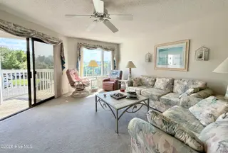 10300 Coast Guard Road D108 Point Emerald Villas, Emerald Isle, NC 28594 – photo 11: Family Room