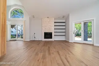 104 Core Drive W & Boat Slip #16, Morehead City, NC 28557 – photo 17: Living Room 3