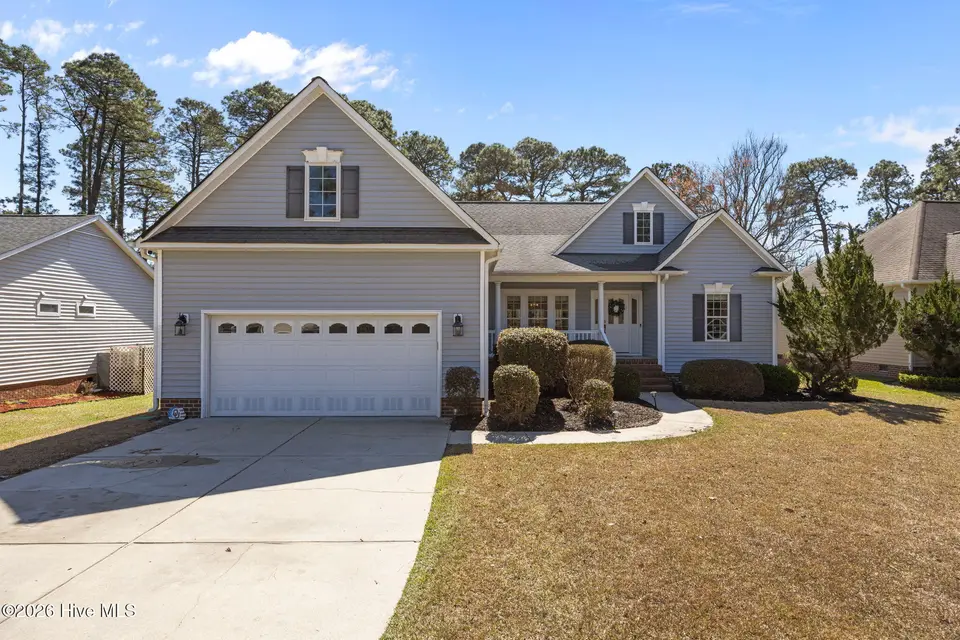 2027 Caracara Drive, New Bern, NC 28560 – photo 1 of 70: 1-web-or-mls-0C0A5506
