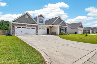 520 New Hanover Trail, Jacksonville, NC 28546 – photo 5