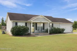 2103 Deerwood Lane, Kinston, NC 28504 – photo 2: 2-web-or-mls-IMG_0097