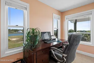 128 Blockade Runner Drive, Holden Beach, NC 28462 — 5-bedroom home, Holden Beach, NC, photo 18 of 73: 19-web-or-mls-CAMMediaLLC.com (50 of 76)