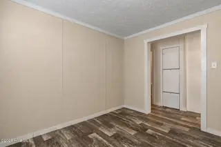 9275 Bonaparte Drive SW, Calabash, NC 28467 — 2-bedroom manufactured home in Bonaparte Retreat, Calabash, NC, photo 18 of 37