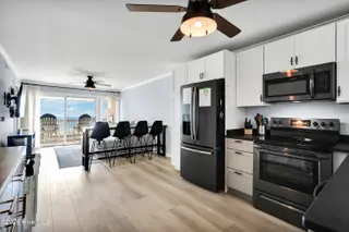 918 N Carolina Beach Avenue N Unit 3c, Carolina Beach, NC 28428 – photo 7: 918CarolinaBeachAveN3C-6
