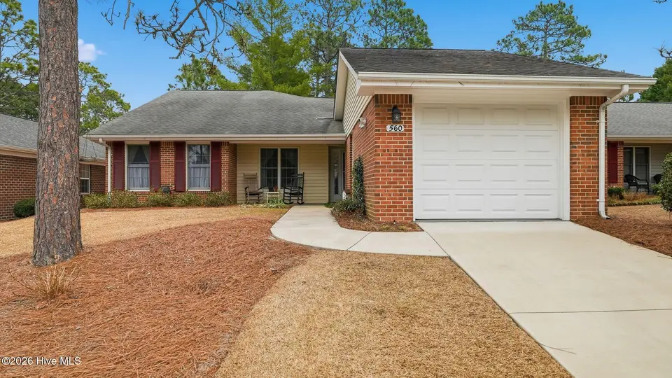 560 Pinehurst Trace Drive, Pinehurst, NC 28374 – photo 1 of 34: 560 Pinehurst Trace