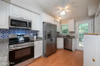 4038 Arbor Green Way, New Bern, NC 28562 – photo 14: 4038 Arbor Green Way, New Bern, NC 28562