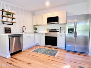 498 Arvida Spur Road, Rocky Point, NC 28457 – photo 5: IMG_2333
