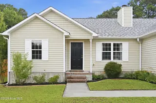 123 Lawndale Lane, Sneads Ferry, NC 28460 – photo 2