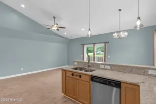 182 Lincoln Place Circle, Leland, NC 28451 – photo 15: 13_182 lincoln pl cir-00013