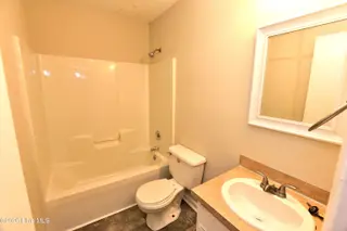 728 Salisbury Drive, Rocky Mount, NC 27801 – photo 14: Primary Bath