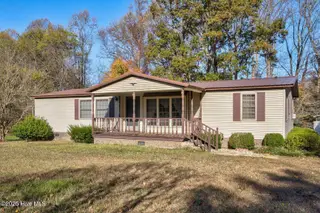 11972 Straight Gate Road, Whitakers, NC 27891 — 3-bedroom manufactured home, Whitakers, NC, photo 3 of 32: 001-11972StraightGateRoad-Whitakers-NC-2