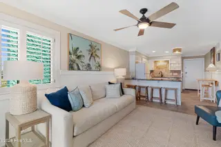 301 E Commerce Way Road 255 Sea Spray, Atlantic Beach, NC 28512 – photo 9: Living room
