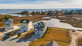525 Sanders Lane, Newport, NC 28570 – photo 1: Stunning home on Sanders Creek