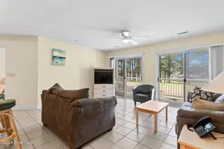 1215 N Middleton Drive NW Apt 3005, Calabash, NC 28467 — 2-bedroom condo in Brunswick Plantation, Calabash, NC, photo 8 of 34: 5-web-or-mls-cammediallc.com (12 of 44)