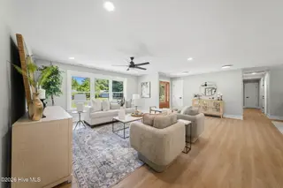 3928 Gillette Drive, Wilmington, NC 28403 – photo 17: 18-web-or-mls-GI - 3928 Gillette Dr - Li