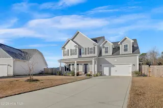 711 Alpha Court, Beulaville, NC 28518 — 3-bedroom home in Orchard Creek, Beulaville, NC, photo 3 of 32