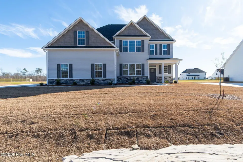 2010 Yellowfin Drive, New Bern, NC 28562 – photo 1 of 72: 2010 Yellow Fin-2