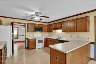 3919 Appleton Way, Wilmington, NC 28412 – photo 13: Kitchen
