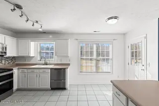 235 Rutherford Way, Jacksonville, NC 28540 – photo 16: 425A4487