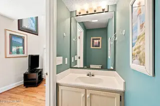 101 Wyndward Court, Emerald Isle, NC 28594 – photo 17: 101 Wyndward Court