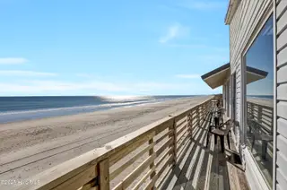 464 Topsail Road, North Topsail Beach, NC 28460 – photo 4: 6G8A5517