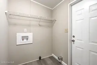 213 SE Railroad Street, Whitakers, NC 27891 — 3-bedroom manufactured home, Whitakers, NC, photo 13 of 26: IMG_8077