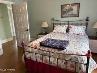 1418 Spencer Avenue, New Bern, NC 28560 – photo 13: Master bedroom