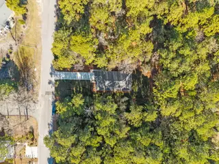 1200 N Caswell Avenue, Southport, NC 28461 – photo 8: 7-web-or-mls-cammediallc.com (2)