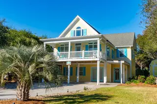 151 Doe Drive, Emerald Isle, NC 28594 – photo 1: 151 Doe Drive