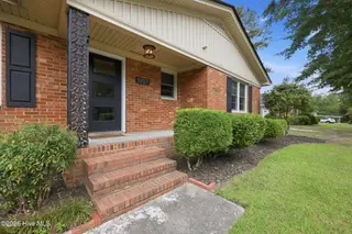 1807 Sulgrave Road, Greenville, NC 27858 – photo 4: 3-web-or-mls-IMG_7728