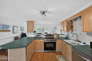 901 Cardinal Road, Southport, NC 28461 — 3-bedroom home, Southport, NC, photo 10 of 34