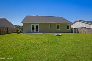 154 Crooked Run Drive, New Bern, NC 28560 – photo 6: 20260604-Rock I (3569 of 1)