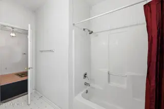 6013 Pelican Drive, New Bern, NC 28560 – photo 21: 14-web-or-mls-0C0A8616