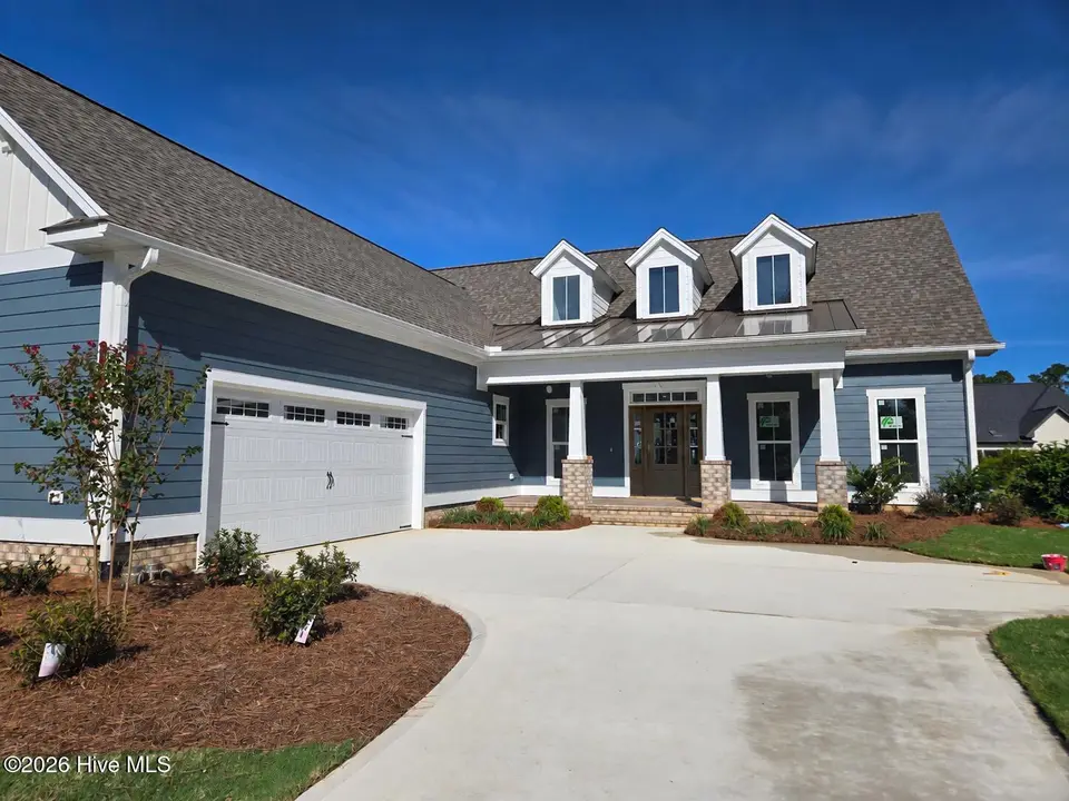 7362 Foxbriar Drive, Leland, NC 28451 — 4-bedroom home in Brunswick Forest, Leland, NC, photo 1 of 12: Mitchell Exterior