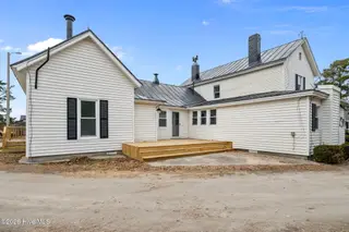 186 Cooper Street, Winterville, NC 28590 – photo 4: Side View