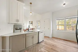 4617 Pine Hollow Drive, Wilmington, NC 28412 – photo 11: 13_img_0373
