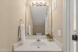 43 Cheltenham Drive, Clayton, NC 27520 – photo 7: 11-43 Cheltenham Dr_0147