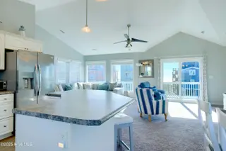 20 Porpoise Place, North Topsail Beach, NC 28460 – photo 12: 20 Porpoise Place - Interiors_22 copy