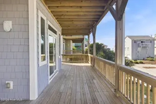 304 Oceanaire Lane, Surf City, NC 28445 – photo 3