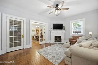 316 N Charlotte Street, Washington, NC 27889 – photo 5: 15-web-or-mls-img_0002-(1)_edit