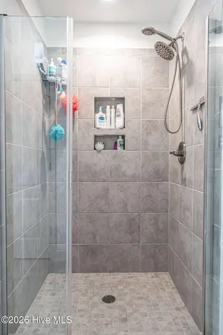750 Avenue Of The Carolinas, Carthage, NC 28327 – photo 21: Walk-in Shower