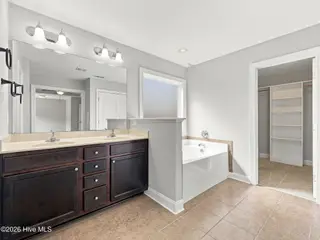 813 Tuscarora Trail, Jacksonville, NC 28546 – photo 19: 35-web-or-mls-813 Tuscarora Trail 105