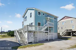 111 Summer Place Drive, North Topsail Beach, NC 28460 — 3-bedroom home, North Topsail Beach, NC, photo 4 of 58: 111SummerPlaceDrive-1