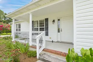 301 Ransom Brook Court, Beaufort, NC 28516 – photo 6: 4-web-or-mls-chadwick-visuals-301-ransom