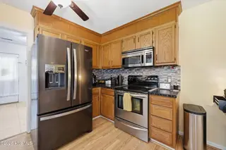 103 King Arthur Road, Greenville, NC 27858 – photo 14: 28-web-or-mls-BLS_0047