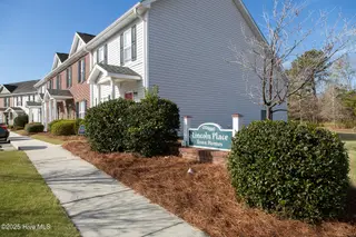 116 Lincoln Place Circle, Leland, NC 28451 – photo 2: Lincoln Place entry L33A8692g
