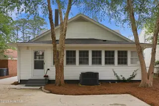 205 E 11th Street, Washington, NC 27889 – photo 5: 7-web-or-mls-IMG_9057