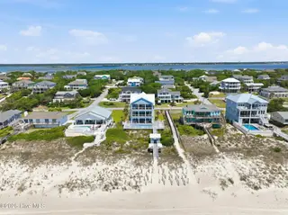 6203 Ocean Drive, Emerald Isle, NC 28594 – photo 4: 5-web-or-mls-6203 Ocean Dr 005